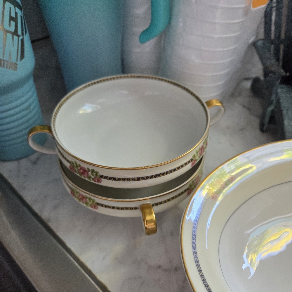 Limoges Theador Havlind China - Richmond Pattern Service 8 Plus Serving Pieces